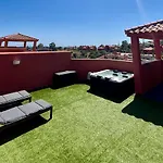 Penthouse Paradise Marbella - Jacuzzi & Sea Views!