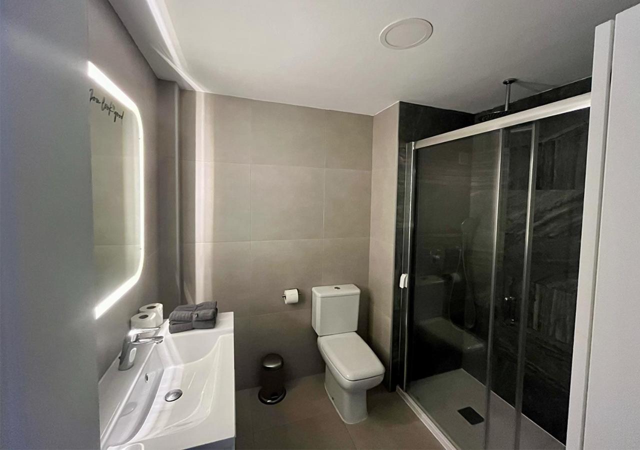 Apartment Penthouse Paradise - Jacuzzi & Sea Views! *
