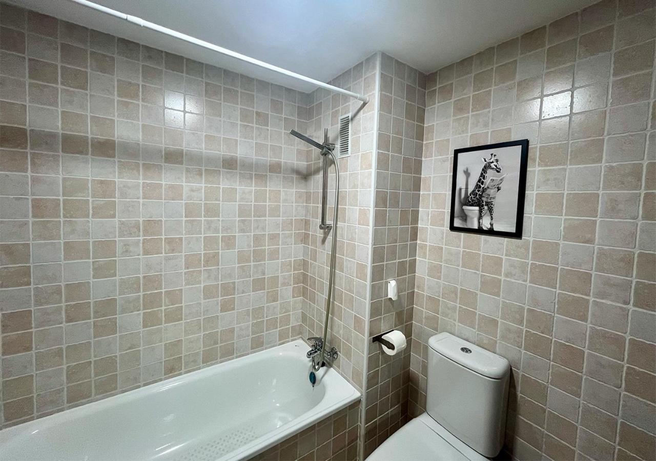 Penthouse Paradise - Jacuzzi & Sea Views! Apartment